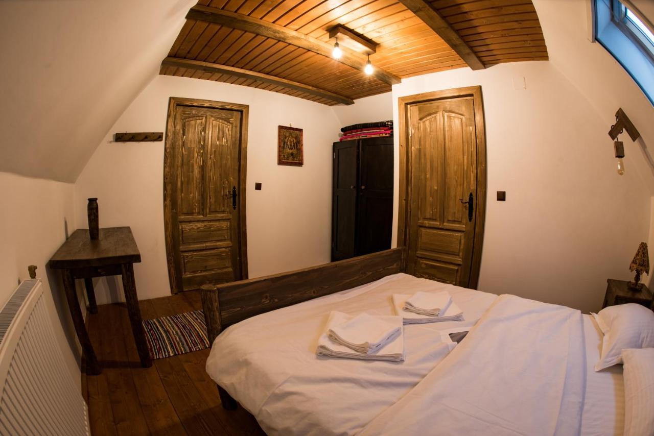 Hotel Casa Strabunicului Partestii de Sus  Exteriér fotografie