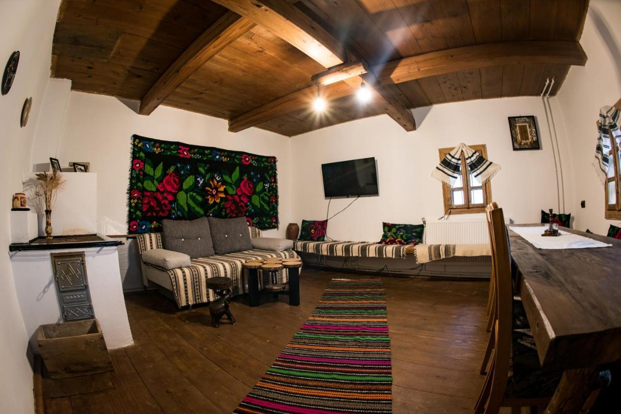 Hotel Casa Strabunicului Partestii de Sus  Exteriér fotografie