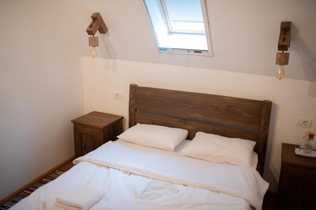 Hotel Casa Strabunicului Partestii de Sus  Exteriér fotografie
