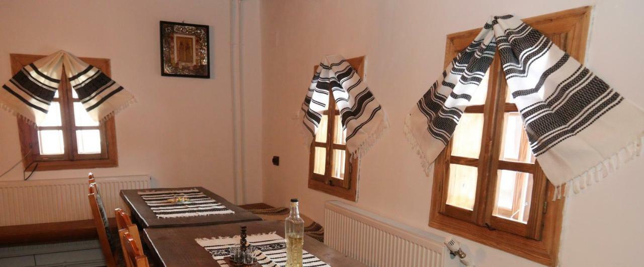 Hotel Casa Strabunicului Partestii de Sus  Exteriér fotografie