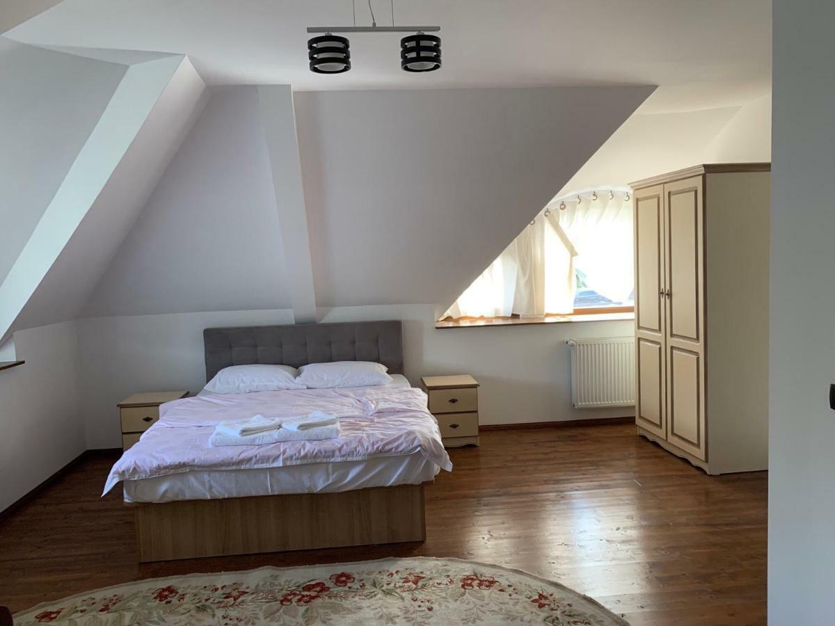 Hotel Casa Strabunicului Partestii de Sus  Exteriér fotografie